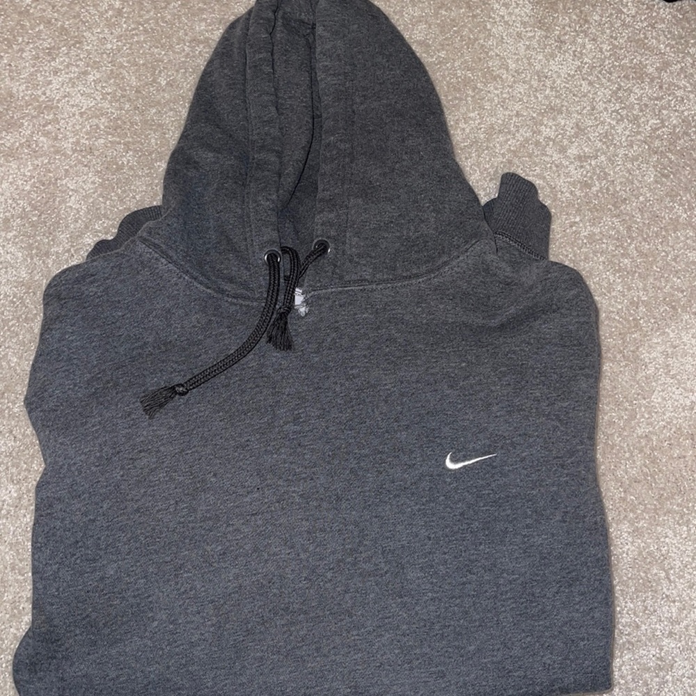grey nike hoodie